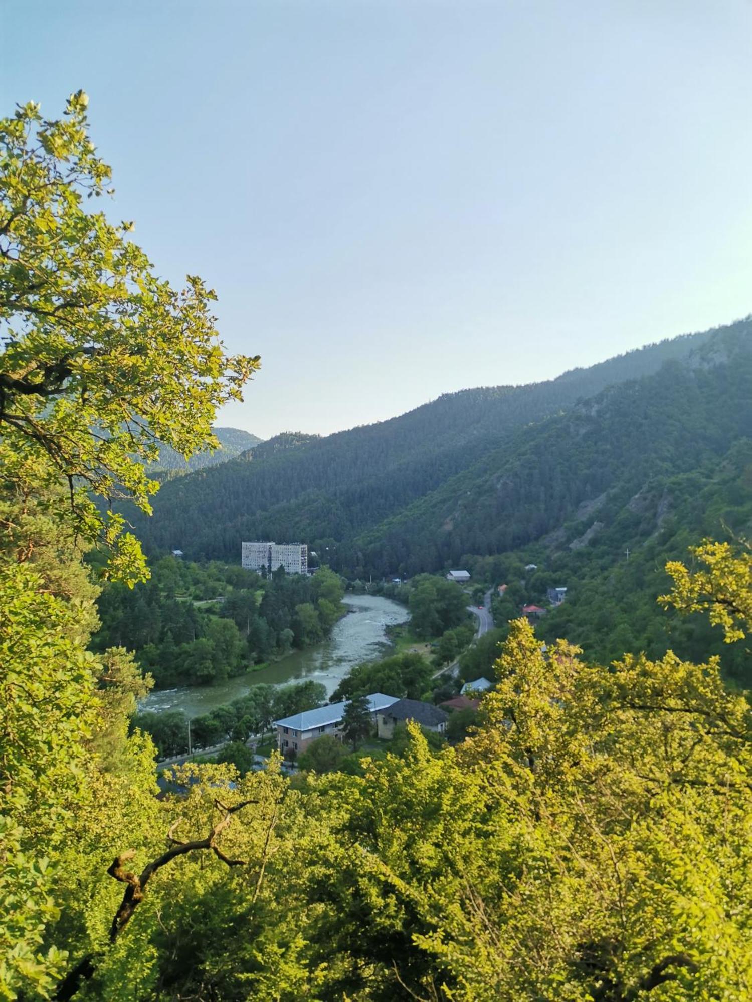 Guest House On Meskheti Borjomi Bagian luar foto
