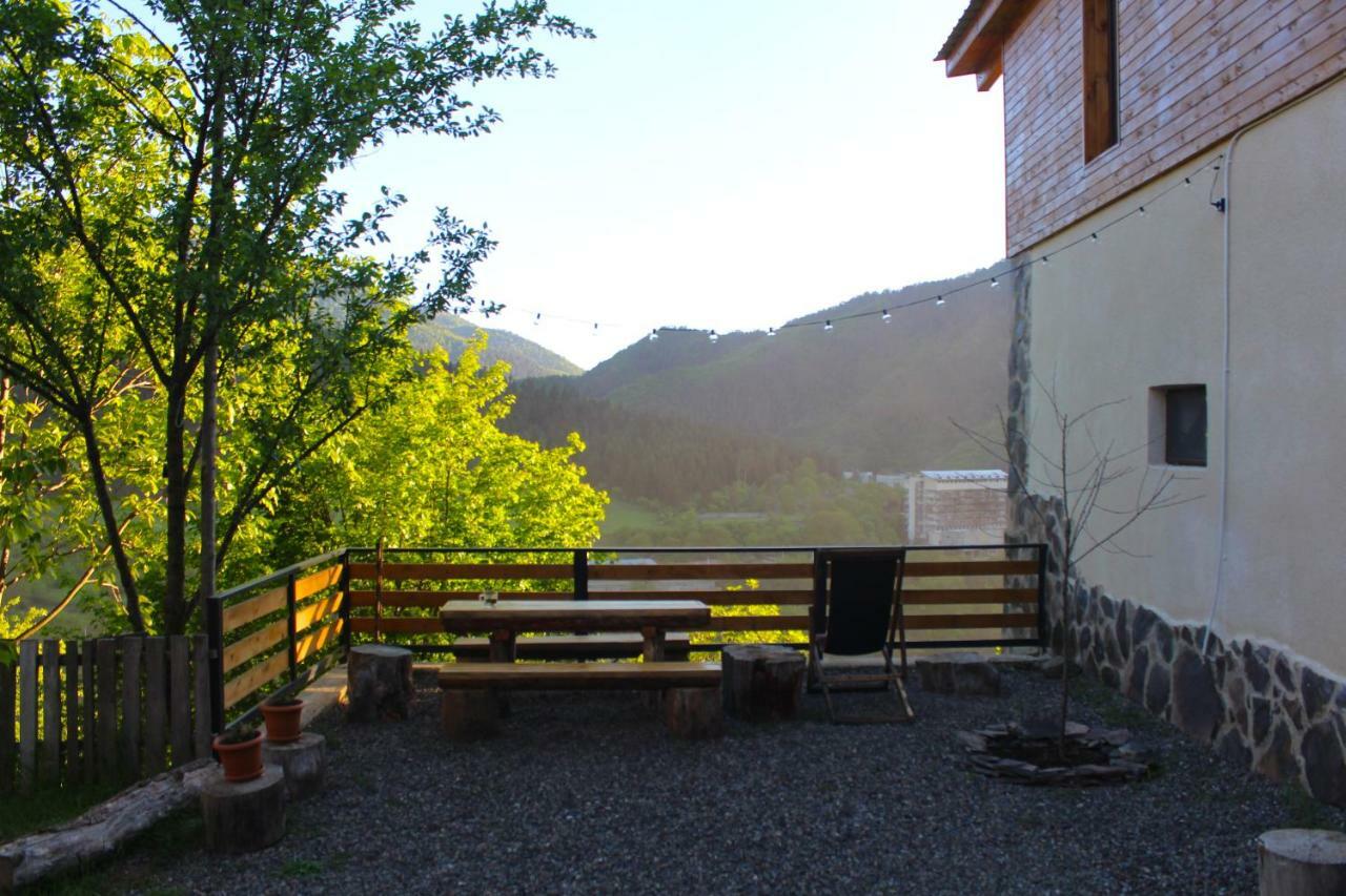 Guest House On Meskheti Borjomi Bagian luar foto
